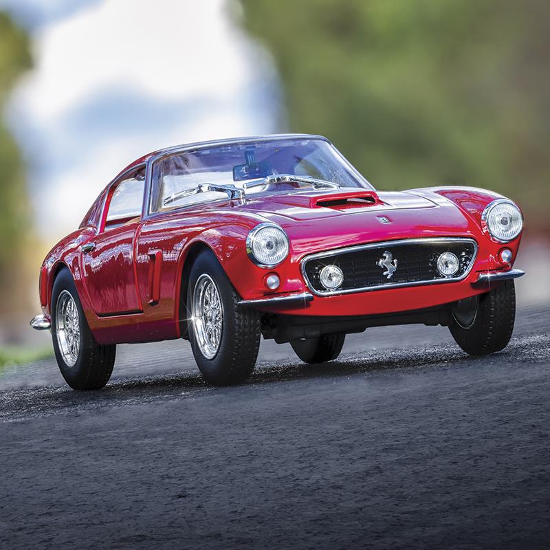 Ferrari 250 GT Berlinetta (1:24)